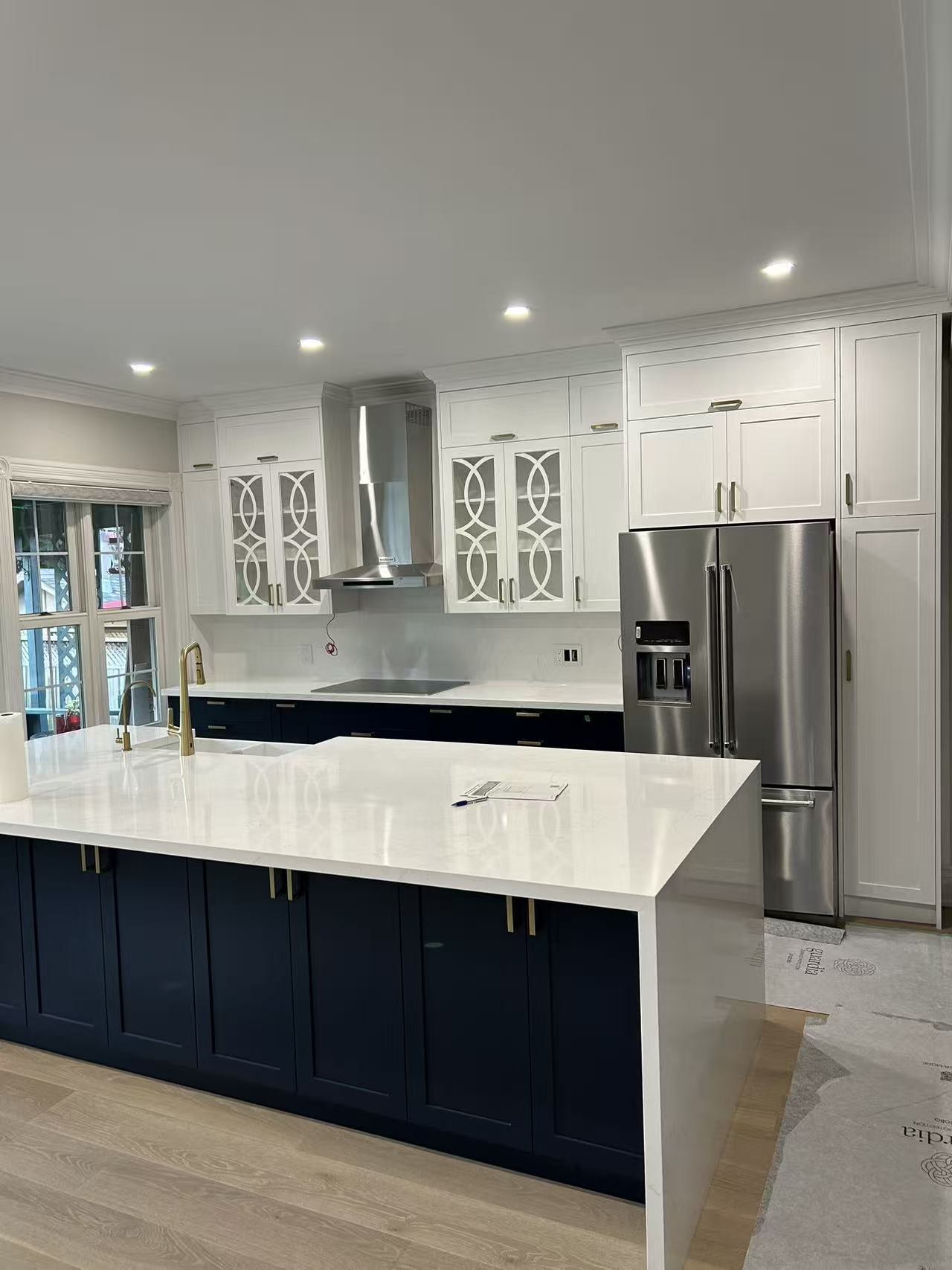 Modern kitchen fixtures and architectural detail